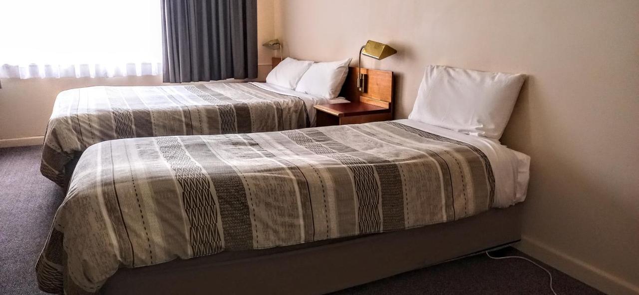 Redhill Cooma Motor Inn Esterno foto
