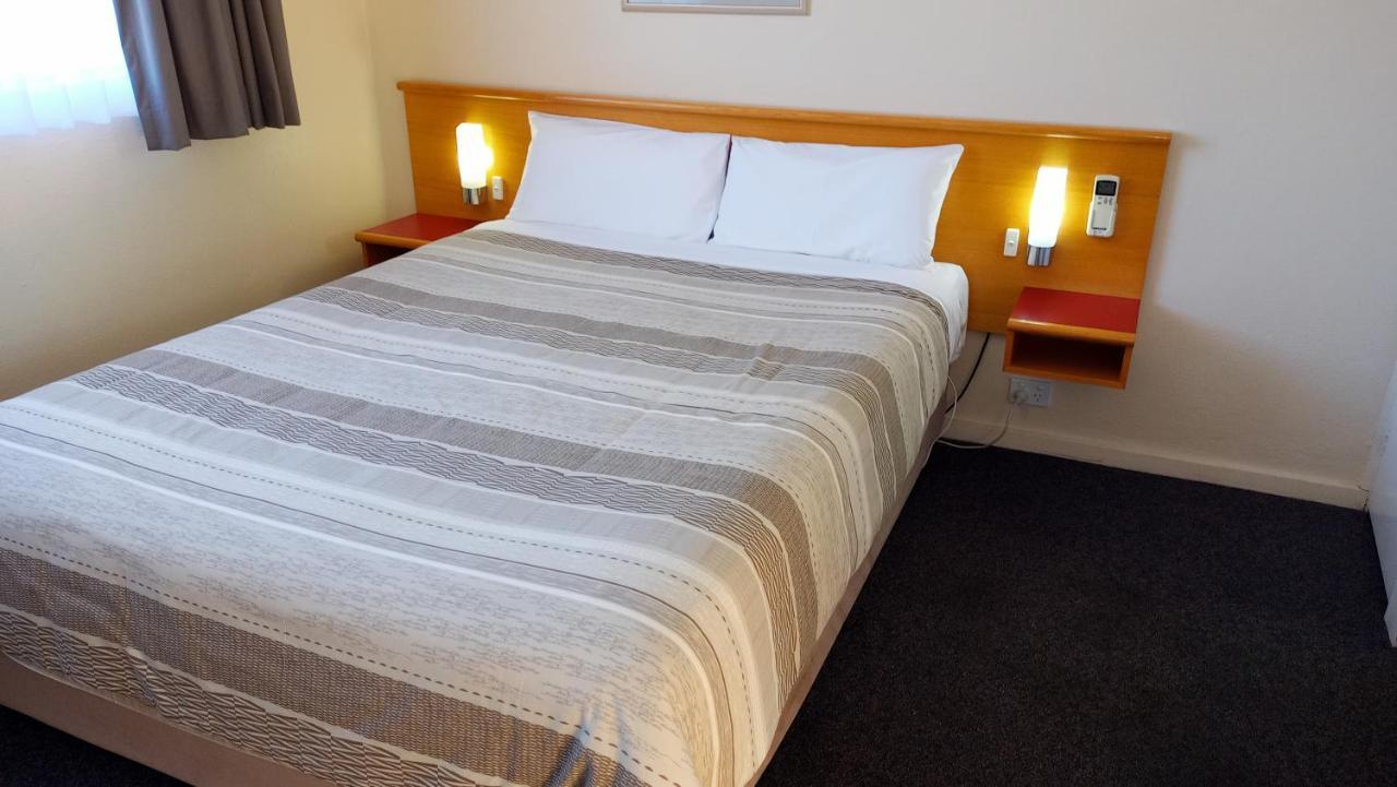 Redhill Cooma Motor Inn Esterno foto