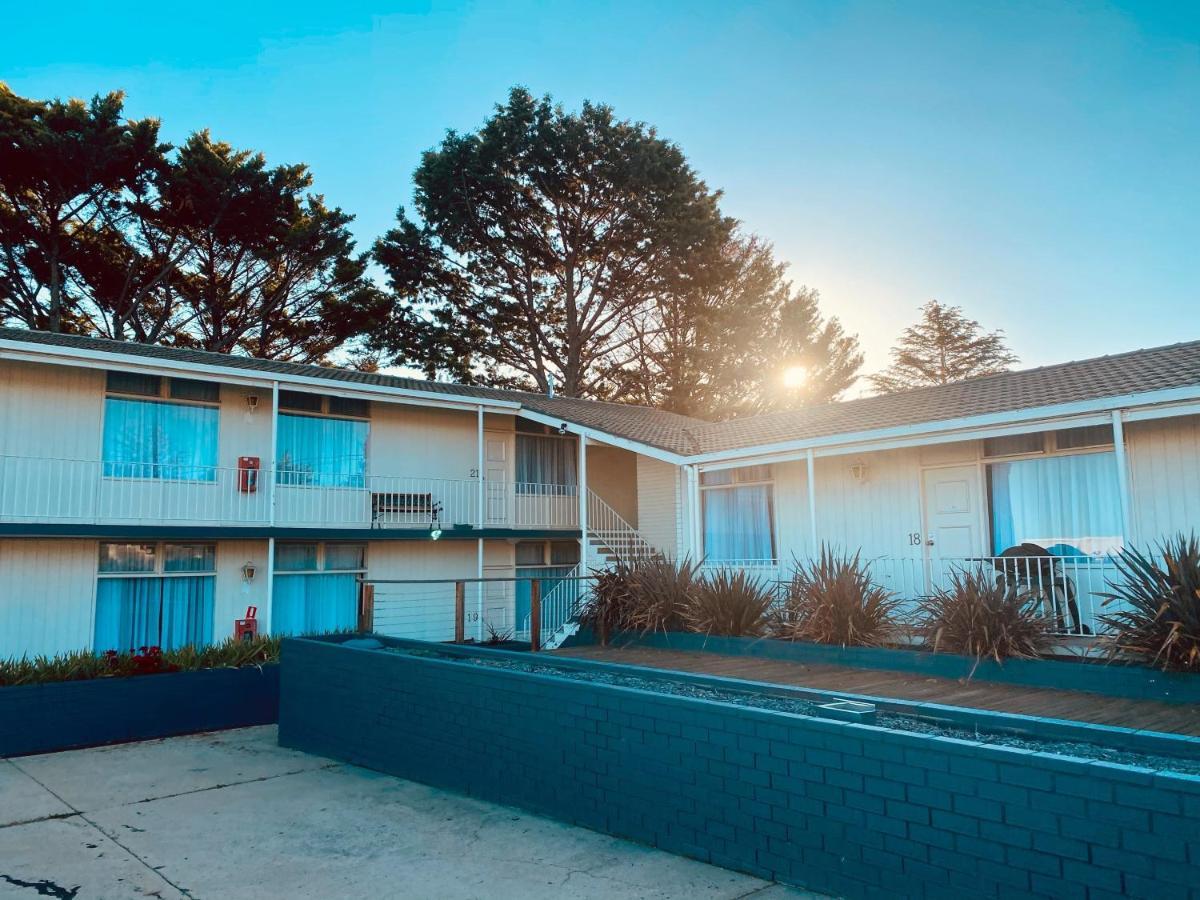 Redhill Cooma Motor Inn Esterno foto