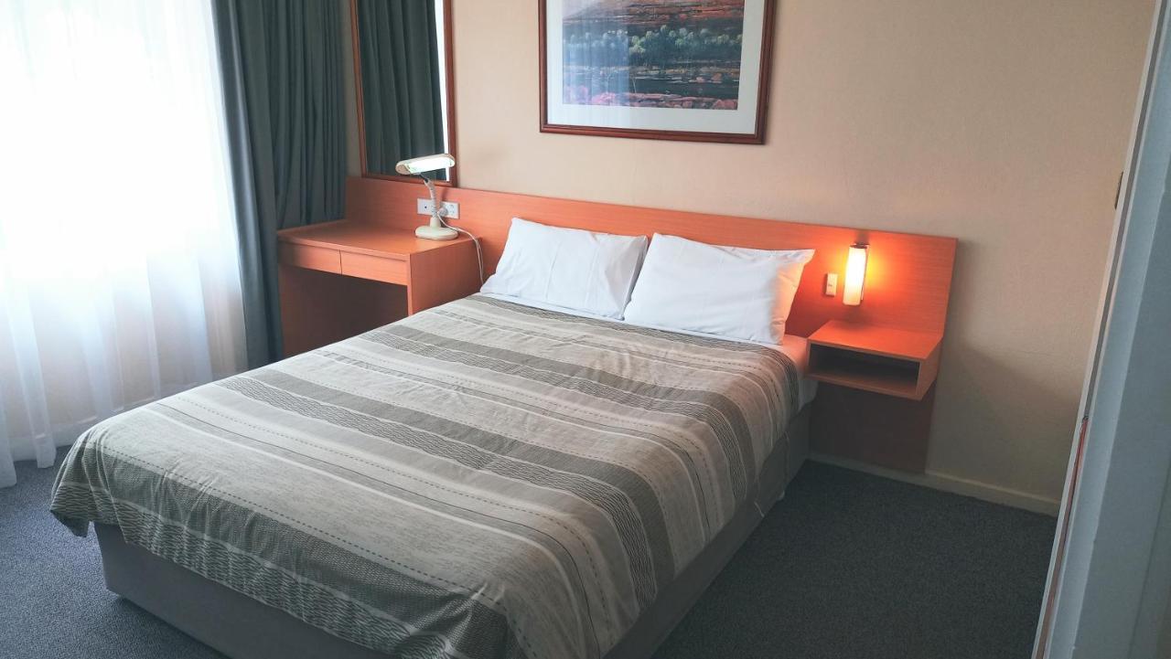 Redhill Cooma Motor Inn Esterno foto