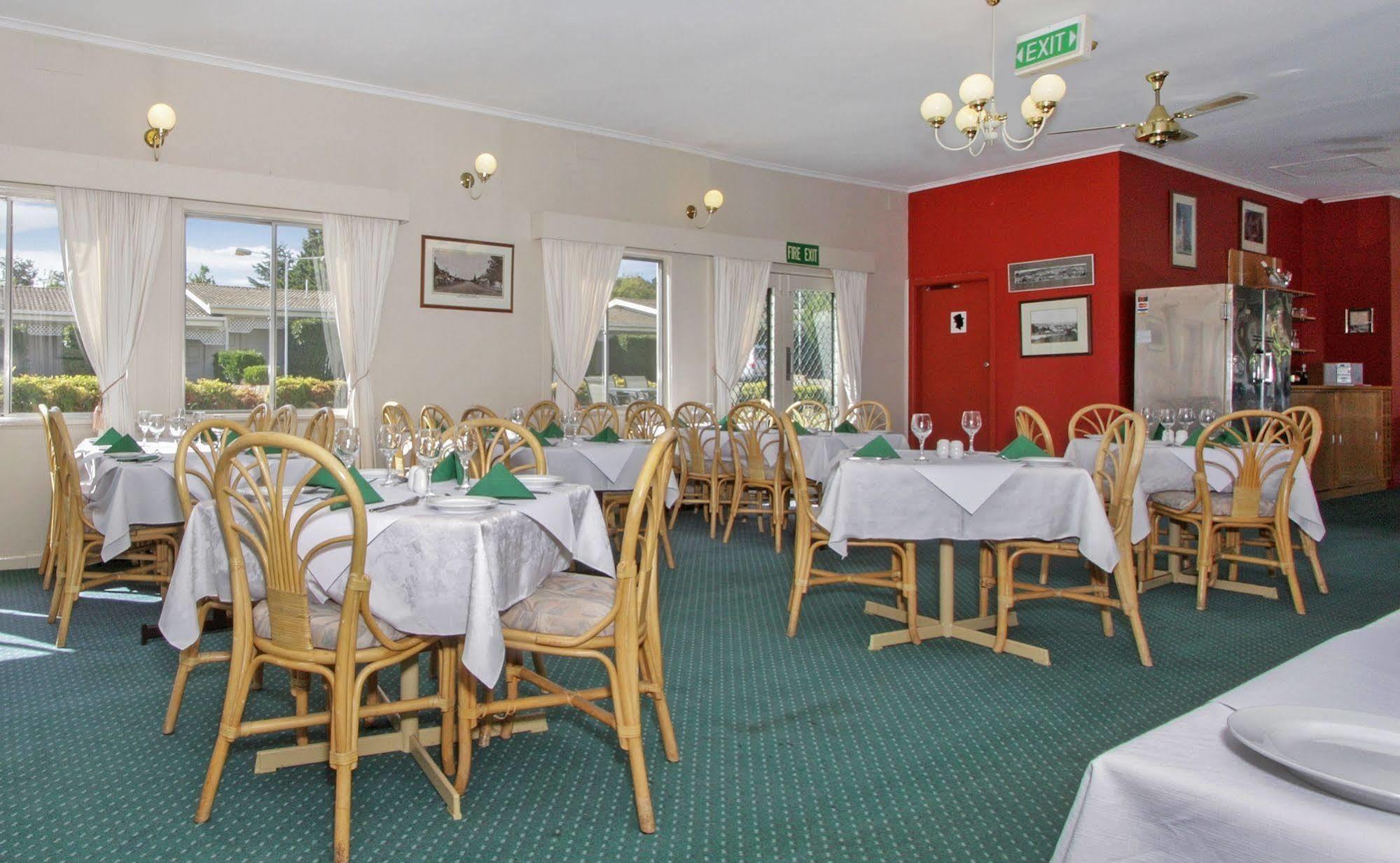Redhill Cooma Motor Inn Esterno foto