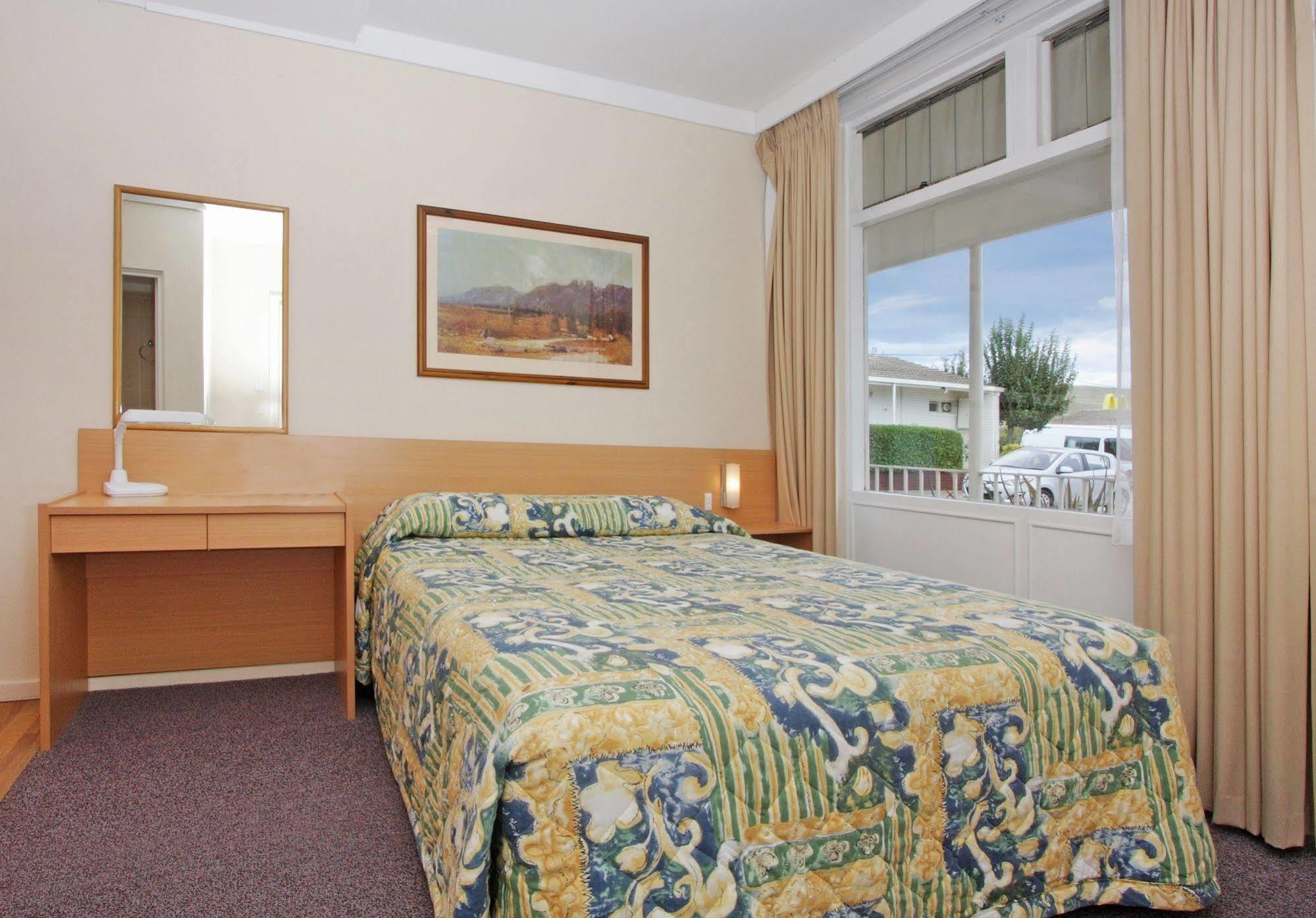Redhill Cooma Motor Inn Esterno foto