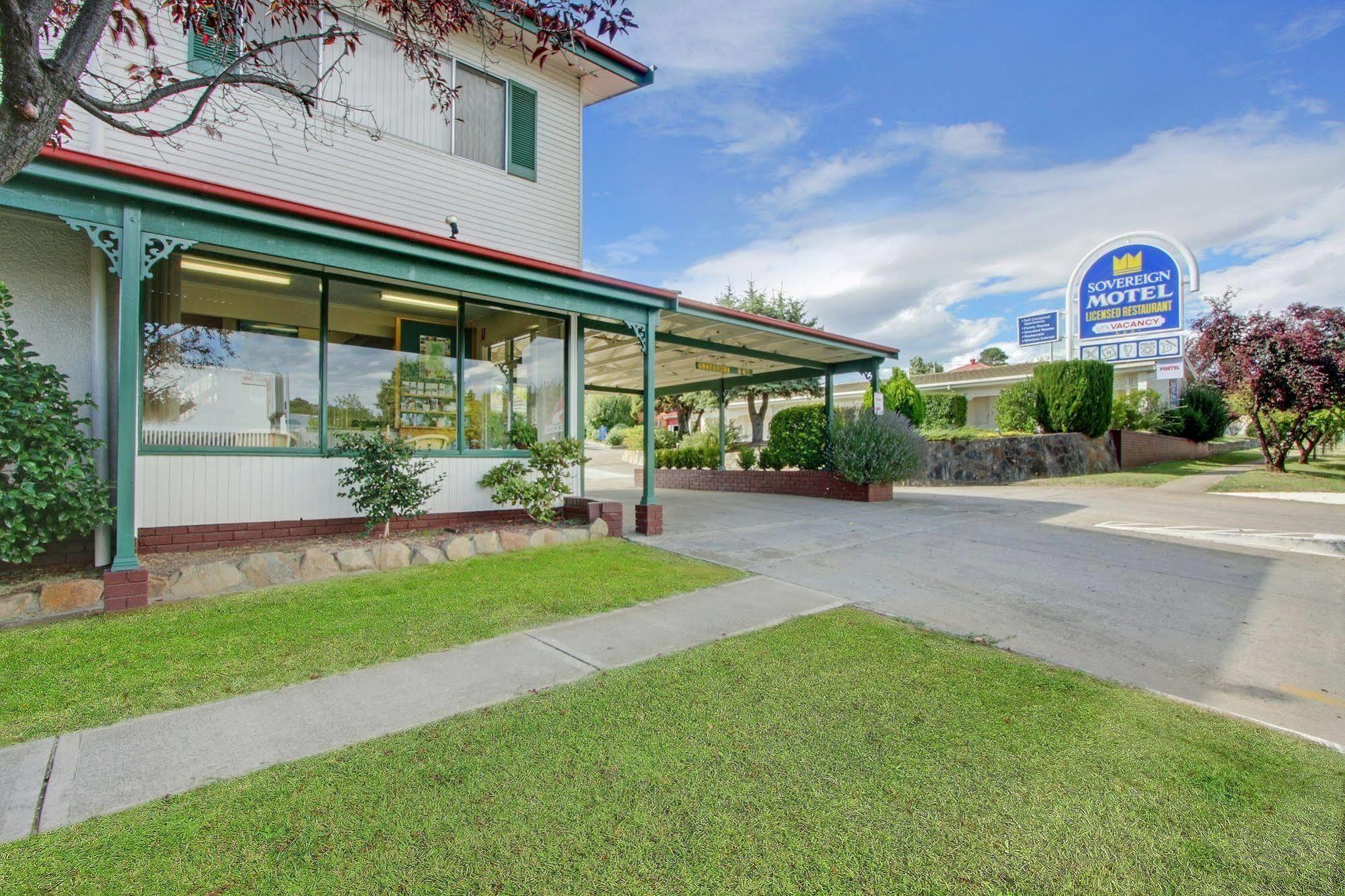Redhill Cooma Motor Inn Esterno foto