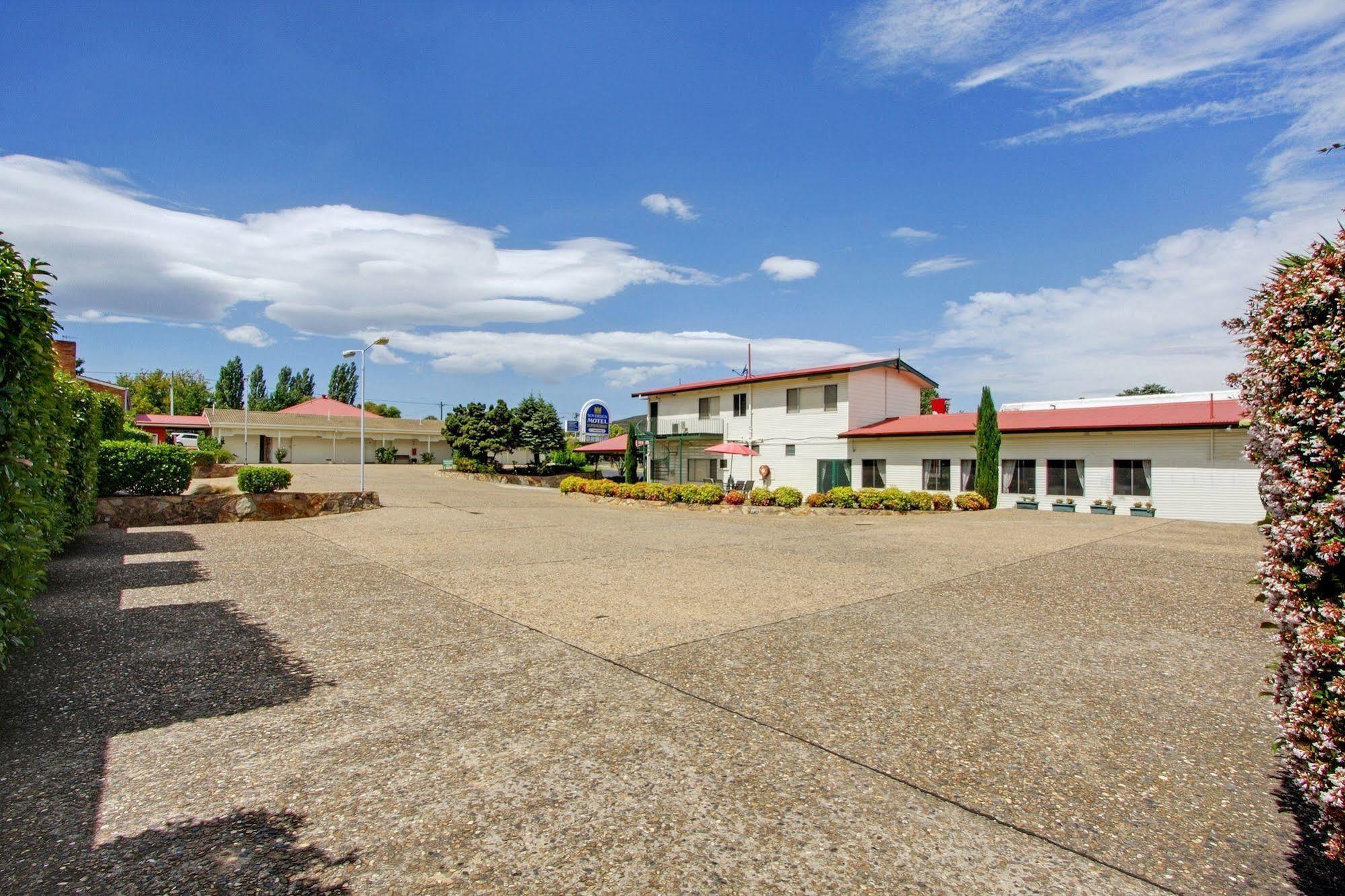 Redhill Cooma Motor Inn Esterno foto